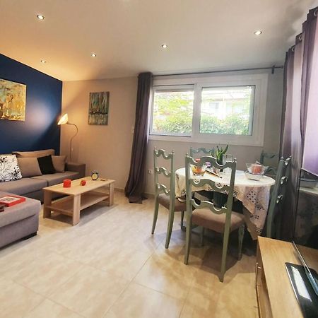 Ilias' Cosy And Relaxing Apartment Athens Exterior photo