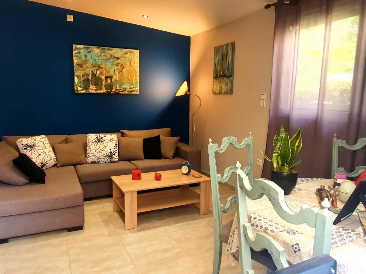 Ilias' Cosy And Relaxing Apartment Athens Exterior photo