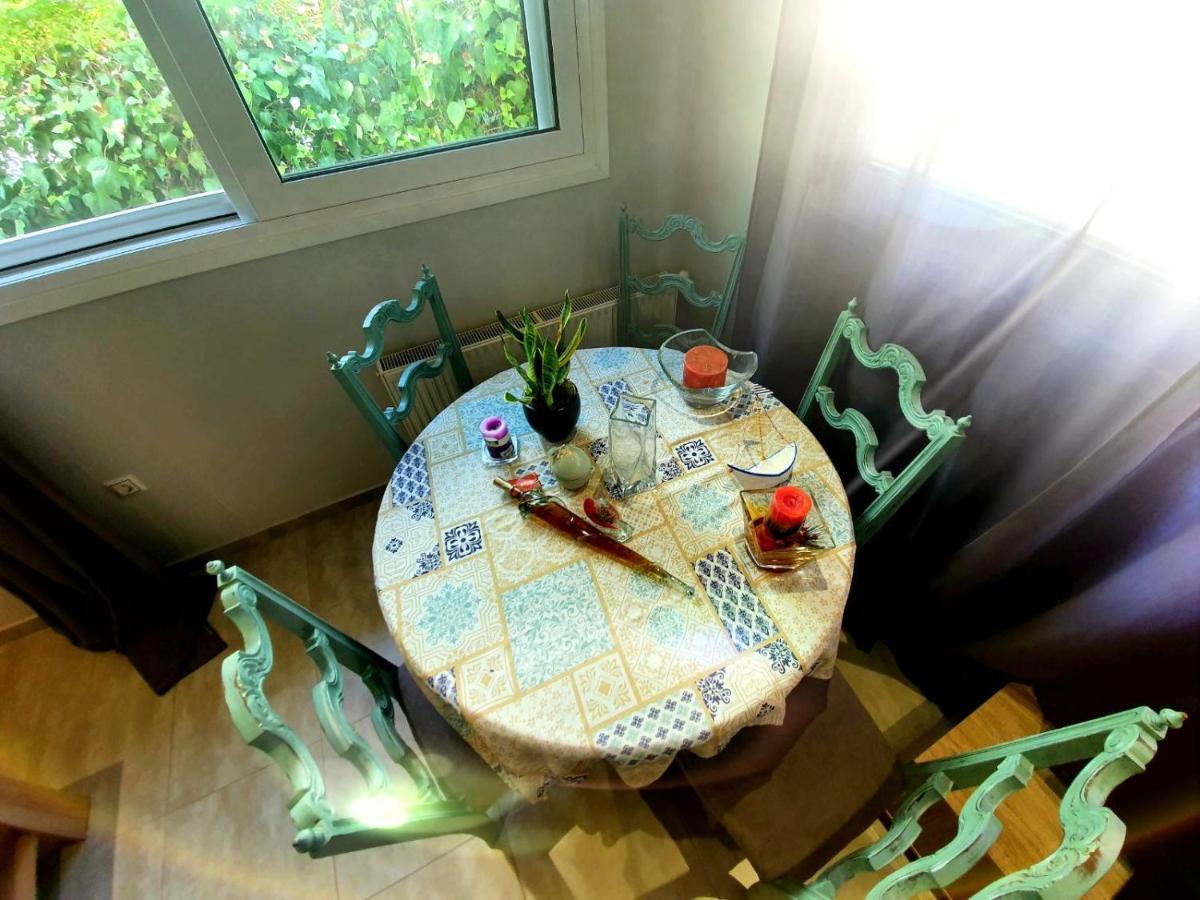 Ilias' Cosy And Relaxing Apartment Athens Exterior photo