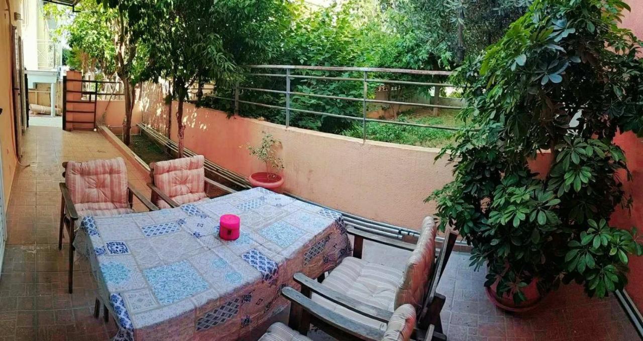 Ilias' Cosy And Relaxing Apartment Athens Exterior photo